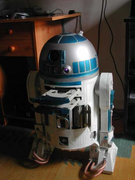 r2d2casemod2.jpg