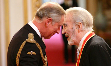 Sir-Christopher-Lee-recei-002