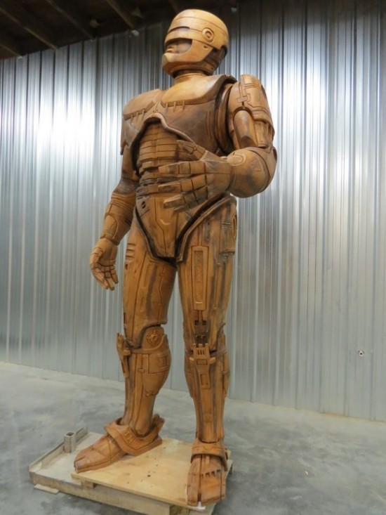 robocopstatue04