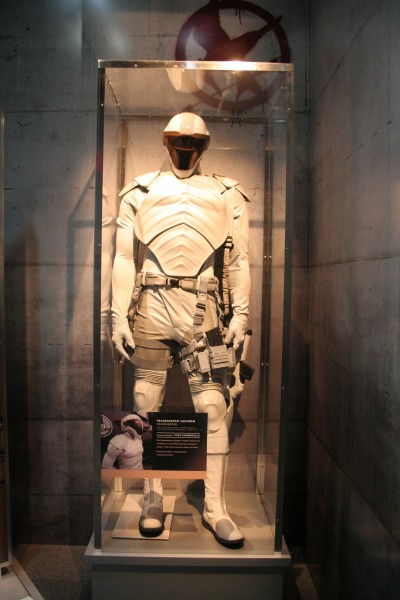 hunger-games-experience-peacekeeper