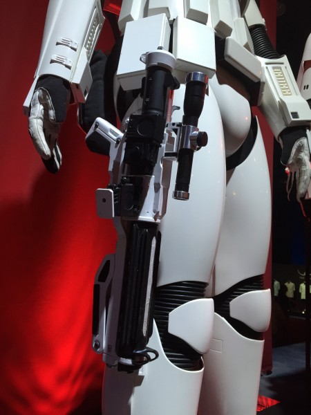 star-wars-7-force-awakens-first-order-storm-trooper-detail