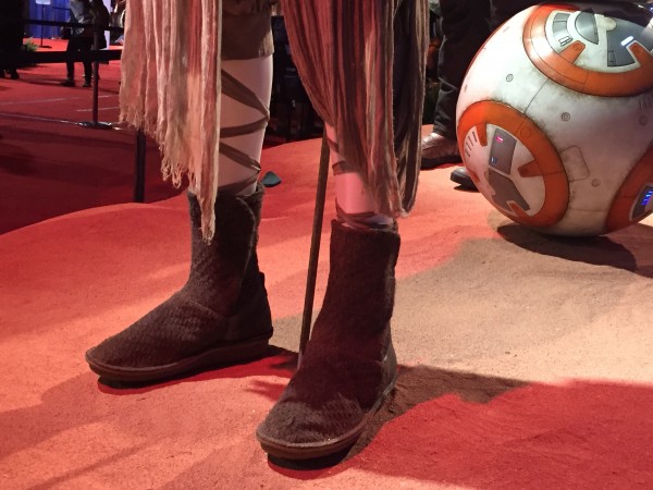 star-wars-rey-feet-costume