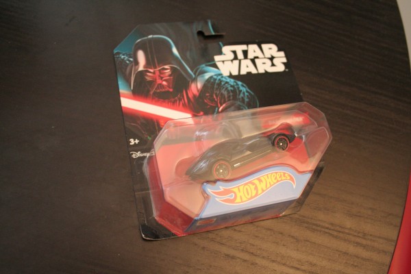 star-wars-hot-wheels-darth-vader-3