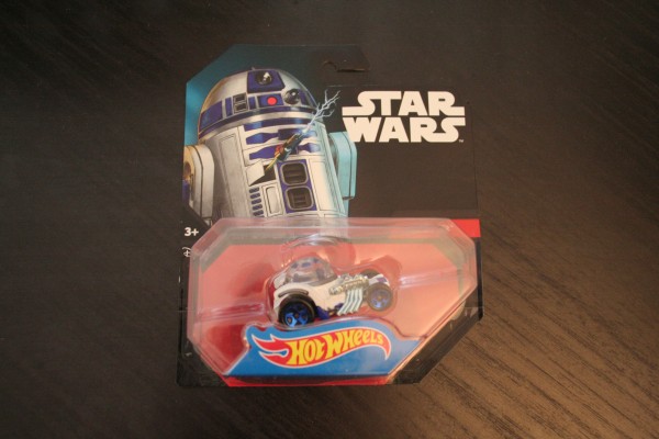 star-wars-hot-wheels-r2-d2-3