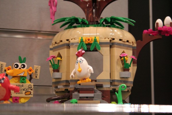 angry-birds-lego-toy-fair-12