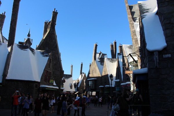 wizarding-world-of-harry-potter-hogsmeade-28