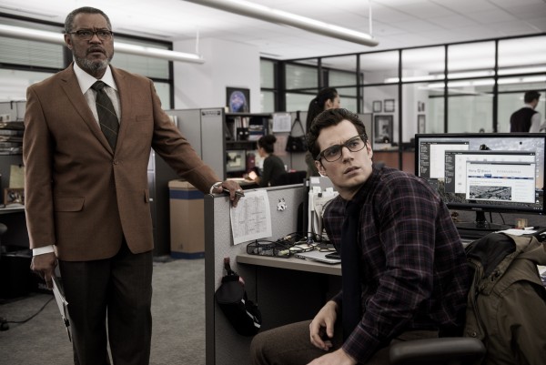 batman-vs-superman-laurence-fishburne-henry-cavill-image