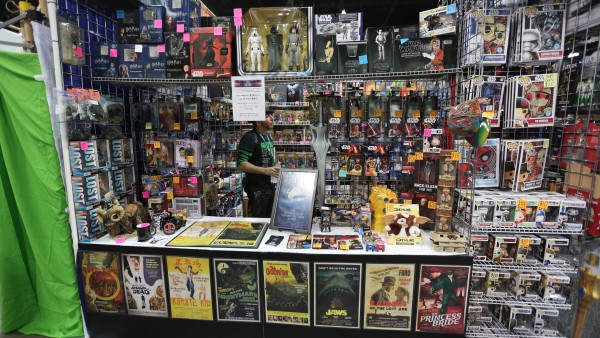 wondercon-2016-convention-floor-image (49)