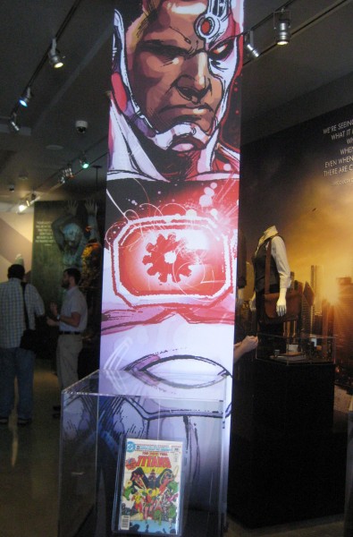 dc-universe-the-exhibit-04