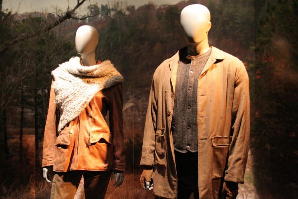 hunger-games-experience-district-12-costumes-2