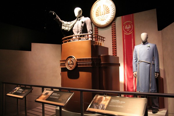 hunger-games-experience-president-snow-2